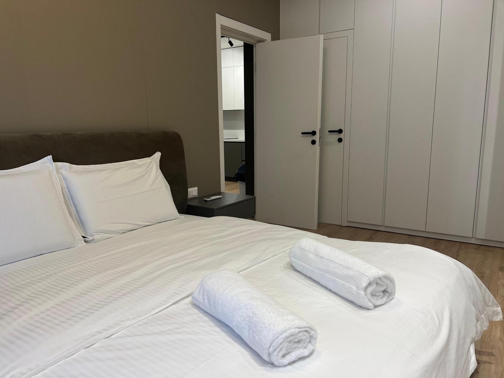 Hera Tirana Suite Deluxe 外观 照片